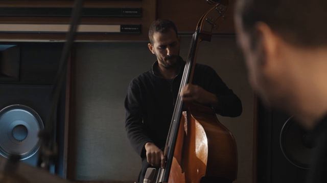 Vasilis Vazouras- Sleazy Blues (2023) смотреть онлайн