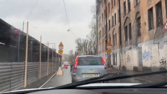 Как выкручиваться в пробке и при этом делать 5к за 3 часа (гайд такси) смотреть онлайн