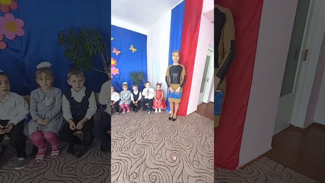 Поздравление от подготовительной группы (8 Марта 2021) смотреть онлайн