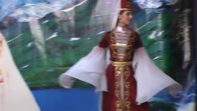 ВЕЧЕРНЯЯ ШОУ-ПРОГРАММА "КАВКАЗСКОЕ ЗАСТОЛЬЕ". 2013 год. ЧАСТЬ №4. смотреть онлайн