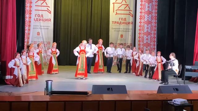 Младший народный хор "ДИВО" - Р.Н.П. "Синтетюриха". смотреть онлайн