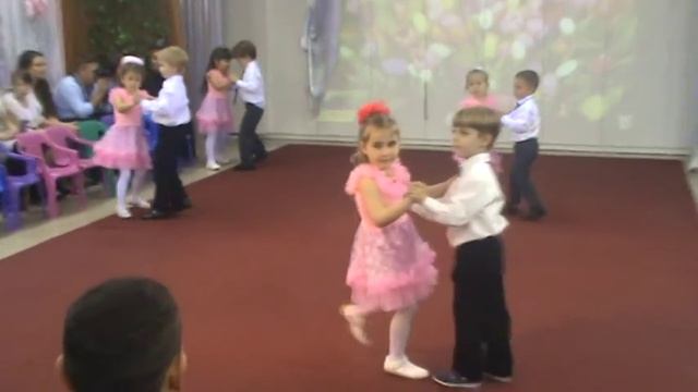 ВАЛЬС! 8 Марта! детский сад Прахим.Израиль смотреть онлайн