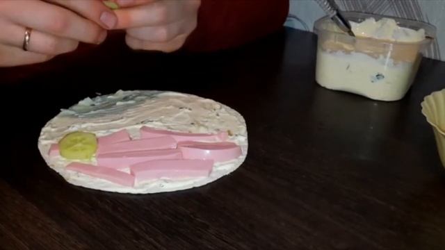 Перекус из пшеничной лепешки. смотреть онлайн