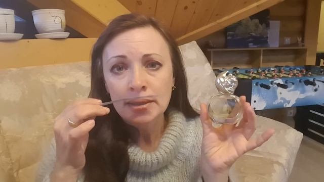 ОСЕНЬ ЖЕНЩИНА ДУХИ/ПАРФЮМЕРНАЯ ИНТРИГА ДЗИНТАРС/сравни аромат/ смотреть онлайн