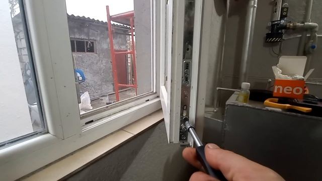 Как перевести окна ПВХ в зимний режим СВОИМИ РУКАМИ. смотреть онлайн