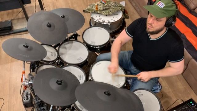 Metallica - From Whom The Bell Tolls (моя версия на ударных)