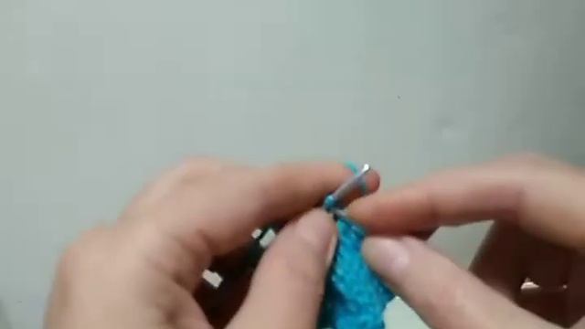 Новичкам на заметку. Кромочные петли в начале и конце ряда i-cord (полым) шнуром. смотреть онлайн