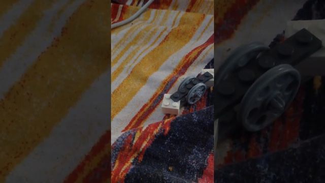 Обзор на игру Flippy Knfe смотреть онлайн
