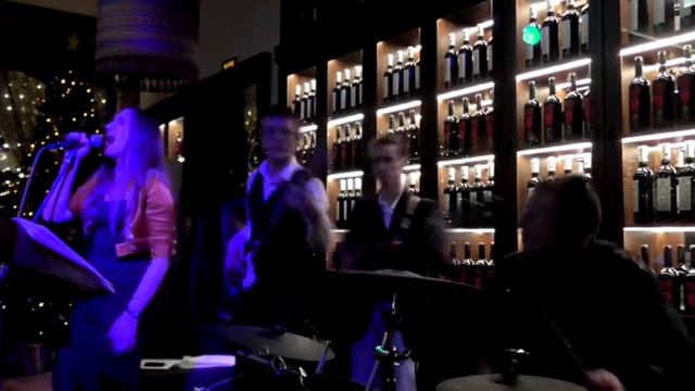 Кавер-группа PURE - Ту лу ла смотреть онлайн