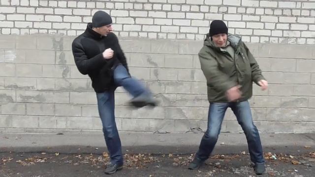 РУКИ ПРОТИВ НОГ 2 МУЖСКАЯ САМООБОРОНА смотреть онлайн