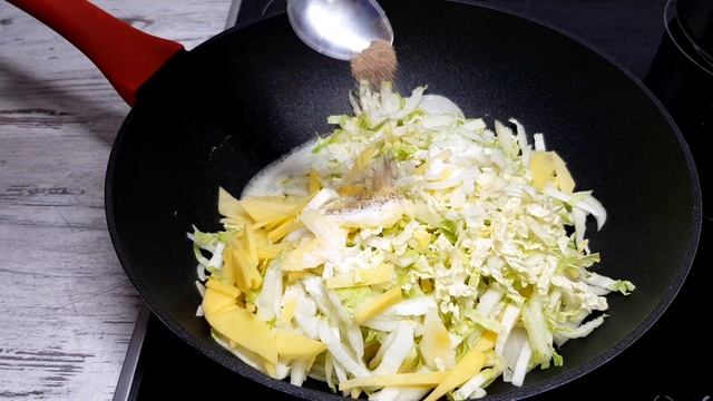 ЧТО ПРИГОТОВИТЬ ИЗ ОСТАТКОВ КАПУСТЫ? ПРОСТОЙ РЕЦЕПТ ИЗ КАПУСТЫ смотреть онлайн