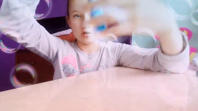 Надуваю пузыри из слайма. 🌌🌌🎇🎆 смотреть онлайн
