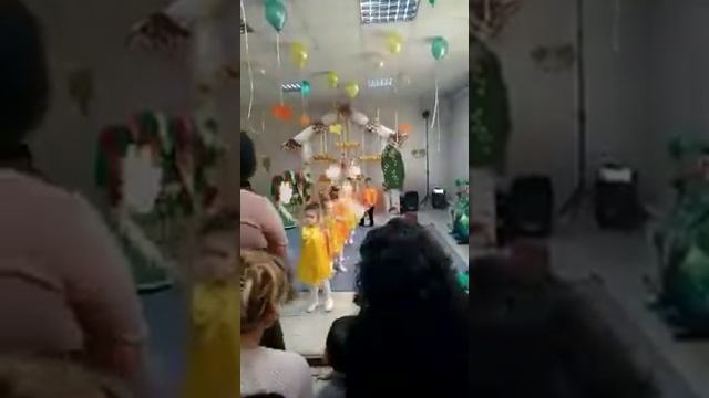 Танец "Осенние листья" смотреть онлайн