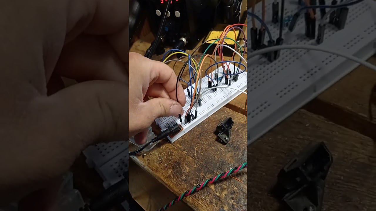 Скоро подробно расскажу как собрать блок плавный розжиг и затухание салонного освещения #customs смотреть онлайн