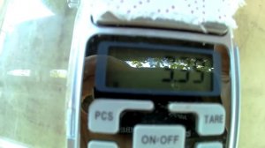 Делаю раствор монофосфат калия для подготовки растений к зиме/обработка по листу