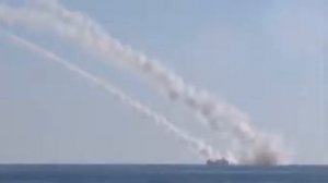 Пуск крылатых ракет Калибр с подлодки