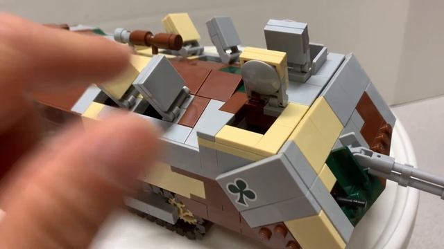 Brickmania Char Saint Chamond, REVIEW