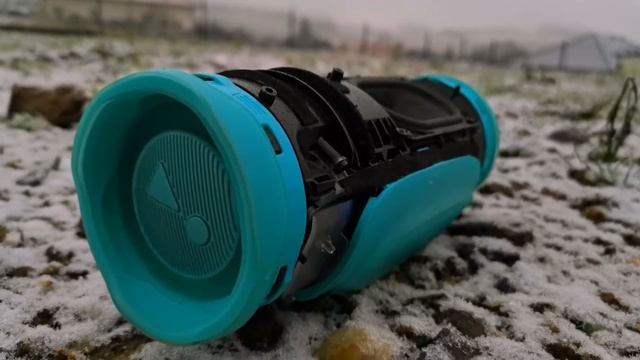 JBL CHARGE 4 SNOWY BASS TEST LFM 100 смотреть онлайн
