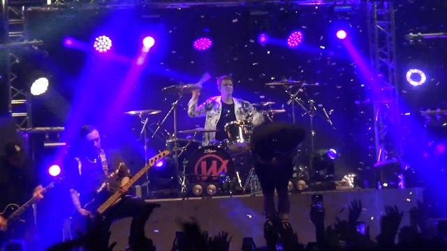 Wildways-Париж фрагмент