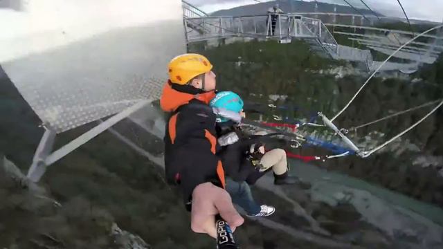 LYONIK - СОЧИФОРНИЯ