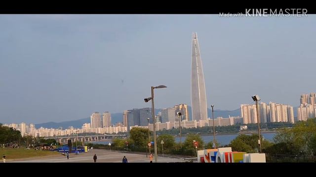 "Ttukseom Han River park" у реки Ханган г.Сеул смотреть онлайн