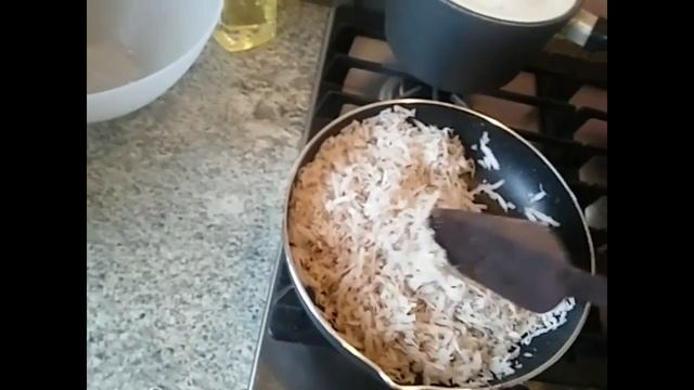 Кокада бразильская сладость жареный кокос в сахаре смотреть онлайн