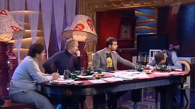 РЖАЛ ДО СЛЁЗ #Интерны в гостях у #ПрожекторПерисХилтон смотреть онлайн