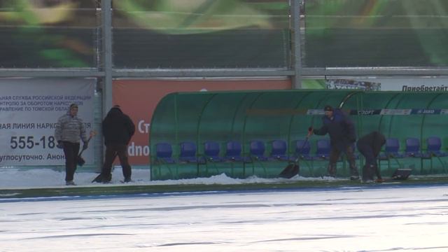 Сюжет НБФ о подготовке стадиона "Труд" к игре "Томь" - "Факел" смотреть онлайн