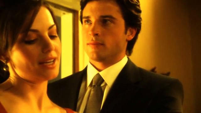 CLOIS - All I ever wanted was to see you smiling смотреть онлайн