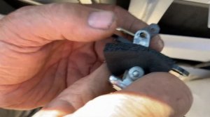 Снимаем карту водительской двери УАЗ Патриот 2019