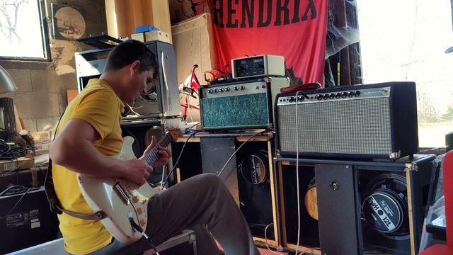 1971 Fender Super Reverb - No pedals, straight into the amp. смотреть онлайн