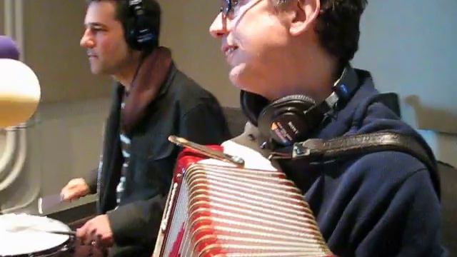"Meet James Ensor" They Might Be Giants Live at WNYC смотреть онлайн