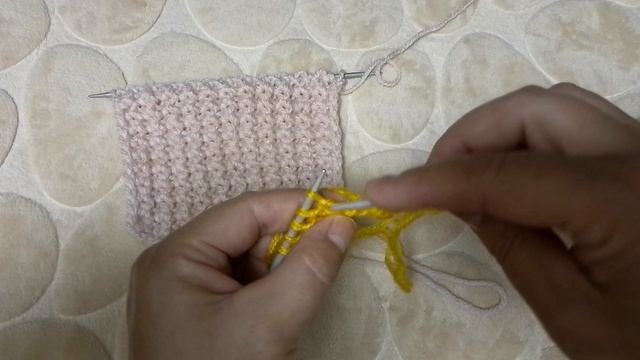 узор спицами Монпансье. 2 петли, 2 ряда смотреть онлайн