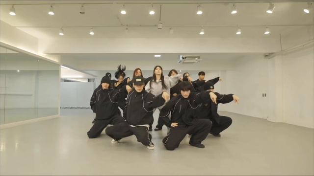CHUNG HA - “EENIE MEENIE” (Feat.Hongjoong of ATEEZ) Dance Practice [MIRRORED] смотреть онлайн
