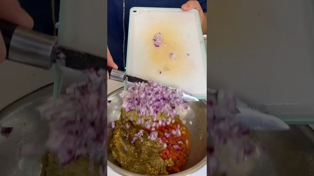 ТА САМАЯ ОДЕССКАЯ икра из синеньких / Самая вкусная икра из баклажанов на зиму смотреть онлайн