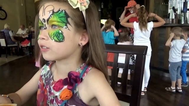 ОТДЫХАЕМ В РЕСТОРАНЕ смотреть онлайн