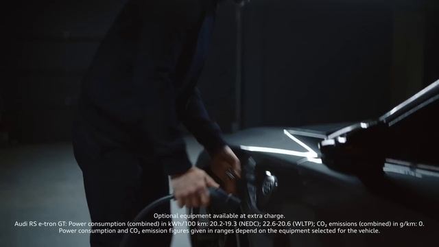 Fall in love with home charging | The Audi RS e-tron GT смотреть онлайн