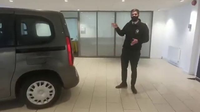 Vauxhall Combo Life Overview: Walkaround and features | Evans Halshaw TV смотреть онлайн