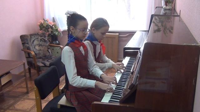 829 Чайковский Вальс Ларюшко Екатерина,Трушникова Диана смотреть онлайн