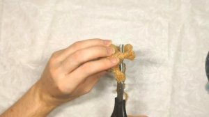 Маленькая собачка из джута и ниток DIY. Сделайте и себе такого чудесного питомца.