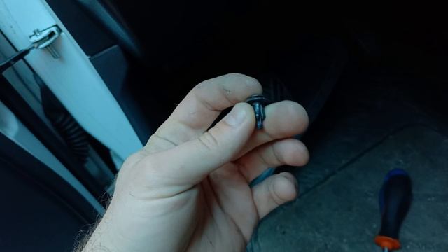 Меняем передние динамики SUZUKI JIMNY смотреть онлайн