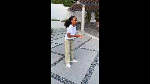 Bronny, Bryce, Savannah, and Zhuri James doing LeBron impressions 🤣 смотреть онлайн
