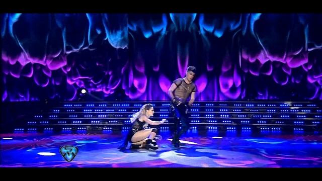Fernando Vázquez de Rombai bailó un reggaeton caliente en Showmatch смотреть онлайн