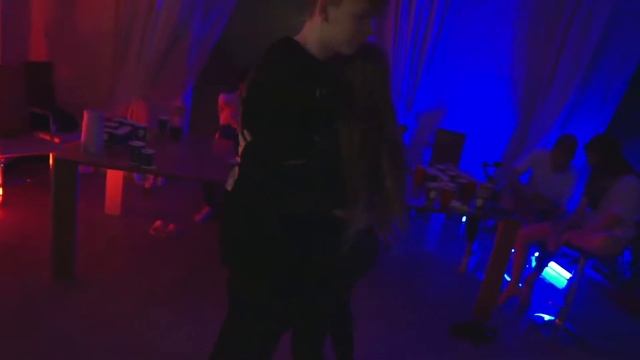 СТРОГО И ГАЕЧКА ТАНЦУЮТ МЕДЛЯК ?❤️ смотреть онлайн