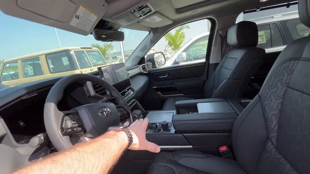 TOYOTA SEQUOIA. Автомобильный рынок Дубай (ОАЭ). Цена и растаможка. смотреть онлайн