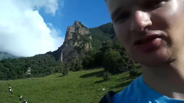 Поход на скалу Зинки, Чегем, КБР (Vlog: Полная Ж...изнь #51) смотреть онлайн