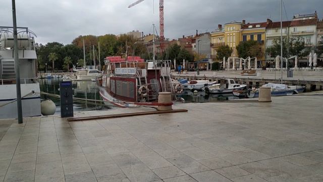 #карантин #ограничения ничего НЕТ, сказала власть Город пустой #бензин дорогой А в селах медведи смотреть онлайн