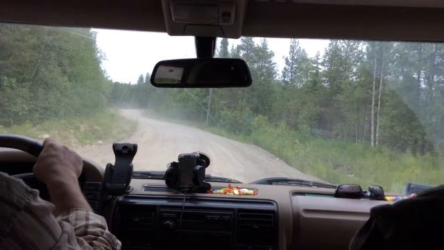 Дорога от Мурманской трассы до Совпорога. 100 км ухабов. смотреть онлайн
