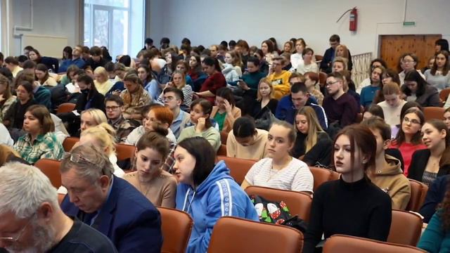 Круглый стол на тему «Книги и здоровье. Постижение смыслов и себя через чтение» смотреть онлайн