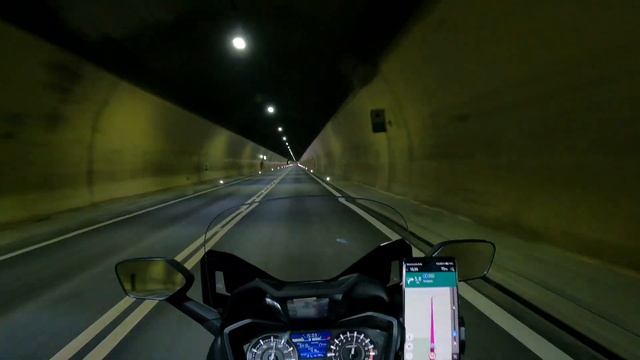 Honda Forza 125 ano 2022 Maxi Scooter viajando até fronteira ?? смотреть онлайн